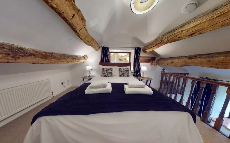 Chels Barn bedroom at Toft Estate, Peak District