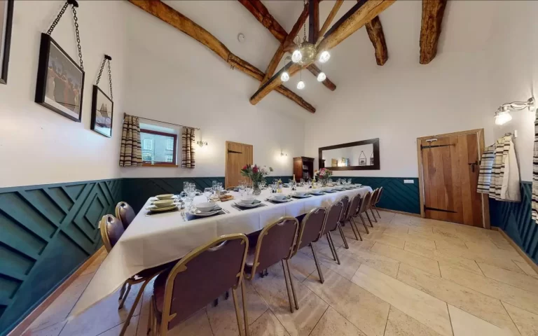 Chels Barn dining room at Toft Estate, Peak District