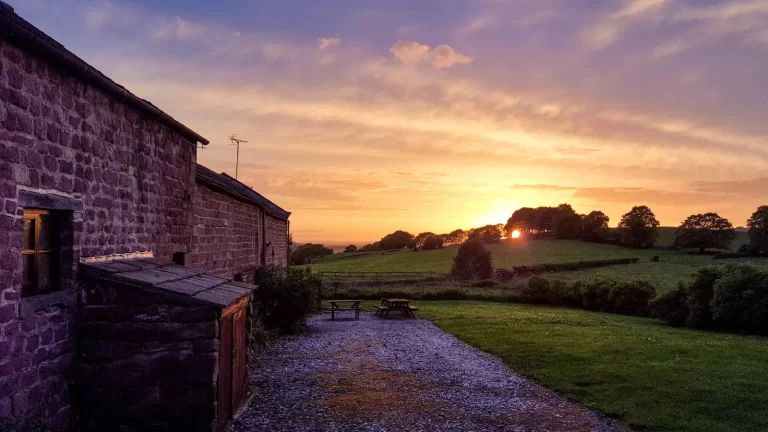 Chels Barn at sunset, Toft Estate