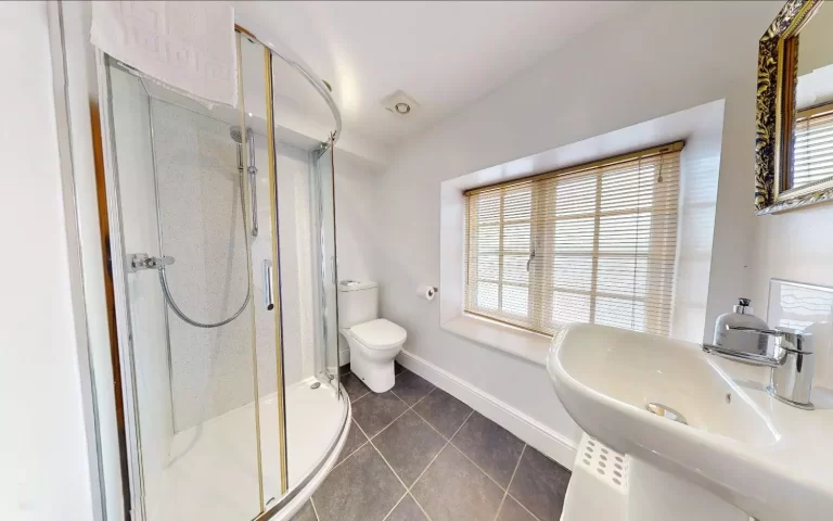 Toft Hall bathroom at Toft Estate, Peak District