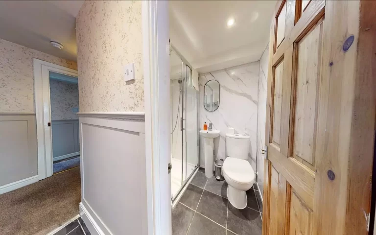 Toft Hall bathroom at Toft Estate, Peak District